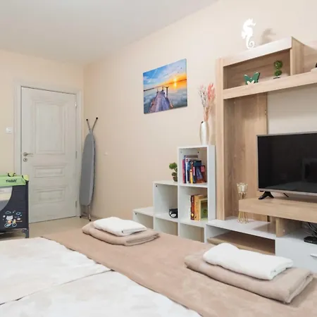 Lazur Delight Apartment Burgas City