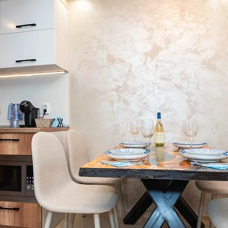 Lazur Delight Μπουργκάς